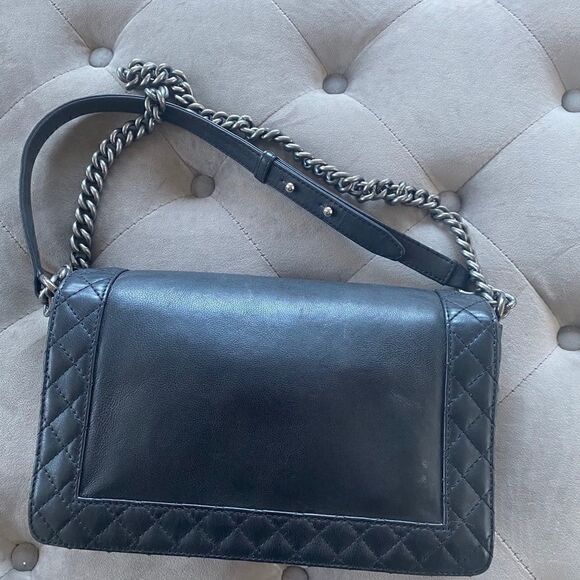 Chanel Black Calfskin Medium Boy Reverso Bag - Picture 6 of 11
